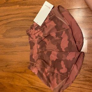 Brand new lululemon shorts 4in size 2 pink camo